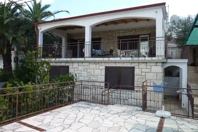 Image de Appartement de deux chambres prés de la plage Seget Vranjica, Trogir (A-976-a)