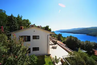 Image de Appartement d'une chambre avec la terrasse et la vue sur le mer Rabac, Labin (A-9652-c)