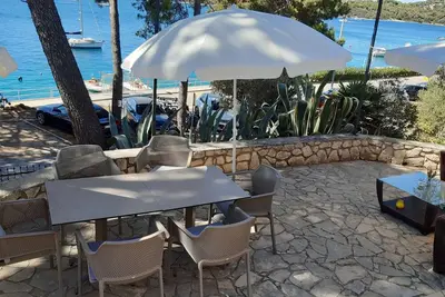 Image de Garçonnière avec le balcon et la vue sur le mer Mali Losinj, Losinj (As-3444-c)