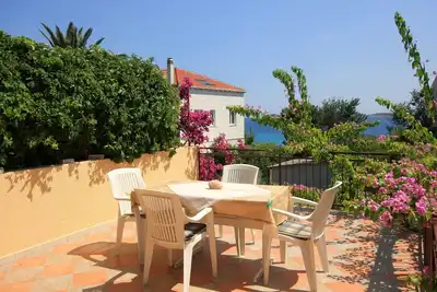 Image de Appartement de deux chambres avec la terrasse et la vue sur le mer Orebic, Peljesac (A-275-b)