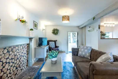 Image de Woodpecker Cottage - Trois Chambres Maison, Couchages 5