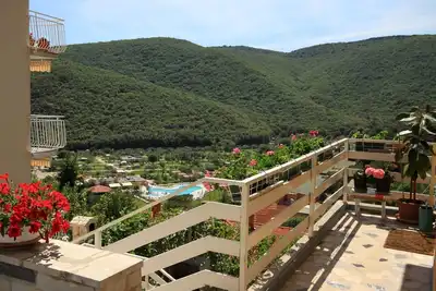 Image de Appartement de deux chambres avec la terrasse et la vue sur le mer Rabac, Labin (A-6414-b)