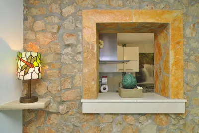 Image de Appartement de deux chambres prés de la plage Slatine, Ciovo (A-12491-b)