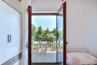 Image de Appartement de deux chambres prés de la plage Tkon, Pasman (A-698-a)