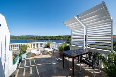 Image de Appartement d'une chambre prés de la plage Veli Rat, Dugi otok (A-438-b)