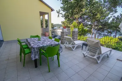 Image de Appartement de deux chambres avec la terrasse et la vue sur le mer Mali Losinj, Losinj (A-8093-a)