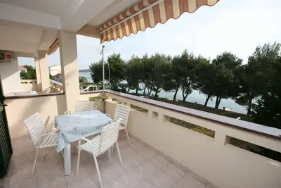 Image de Appartement d'une chambre prés de la plage Stara Novalja, Pag (A-6375-c)