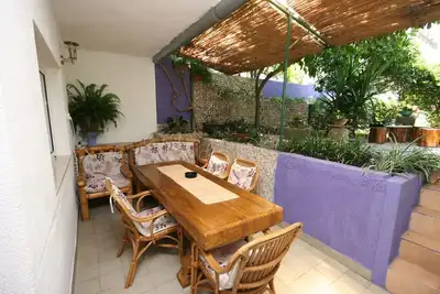 Image de Appartement de deux chambres avec la terrasse Makarska (A-6636-a)
