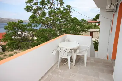 Image de Appartement d'une chambre avec la terrasse et la vue sur le mer Metajna, Pag (A-6421-a)