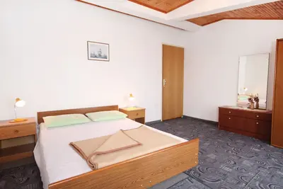 Image de Appartement de deux chambres avec la terrasse et la vue sur le mer Vrsi - Mulo, Zadar (A-5796-a)