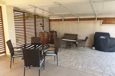 Image de Appartement d'une chambre avec la terrasse Valbandon, Fazana (A-7296-b)