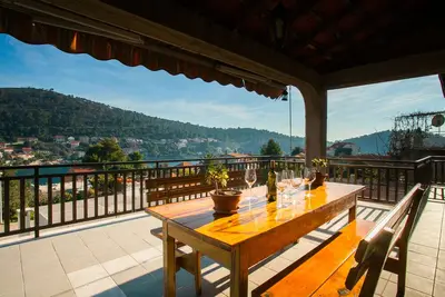 Image de Appartement de quatre chambres avec la terrasse Brna, Korcula (A-9188-a)