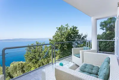 Appartement de deux chambres avec la terrasse et la vue sur le mer Brela, Makarska (A-6828-a)