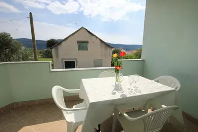 Image de Appartement d'une chambre avec la terrasse Poljica, Trogir (A-10010-c)