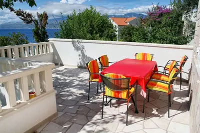 Image de Appartement de trois chambres prés de la plage Postira, Brac (A-5152-a)