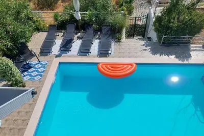 Appartement de deux chambres avec la terrasse et la vue sur le mer Brela, Makarska (A-6828-b)