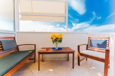 Image de Appartement de deux chambres avec la terrasse et la vue sur le mer Nemira, Omis (A-13055-e)