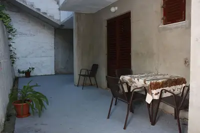 Image de Appartement de deux chambres avec la terrasse et la vue sur le mer Pisak, Omis (A-5154-a)