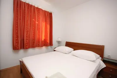 Image de Appartement de deux chambres avec la terrasse Jezera, Murter (A-5121-a)