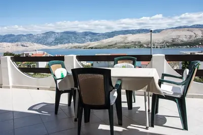 Image de Appartement d'une chambre avec la terrasse et la vue sur le mer Pag (A-6316-c)