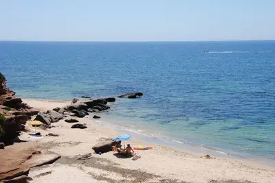 Une pinède sur la mer à deux pas de Forte Village