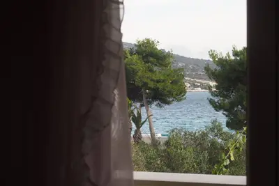 Appartement d'une chambre avec la terrasse et la vue sur le mer Sevid, Trogir (A-11505-b)