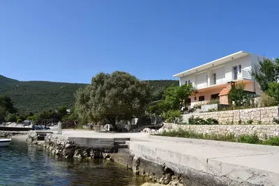 Image de Garçonnière prés de la plage Kabli, Peljesac (As-10225-b)