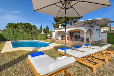 Image de Belle villa confortable avec piscine privée à Javea, Costa Blanca, Espagne pour 4 personnes