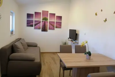 Image de Appartement de deux chambres avec la terrasse Nin, Zadar (A-6125-a)