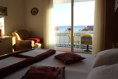 Appartement de deux chambres avec le balcon et la vue sur le mer Selce, Crikvenica (A-4801-a)