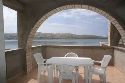 Image de Appartement de deux chambres avec la terrasse et la vue sur le mer Zubovici, Pag (A-4130-a)