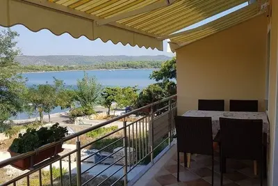 Appartement d'une chambre prés de la plage Veli Rat, Dugi otok (A-437-a)