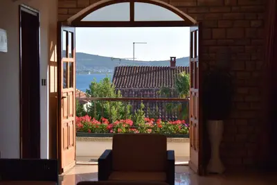 Appartement de trois chambres avec le balcon et la vue sur le mer Sveti Filip i Jakov, Biograd (A-4299-a)