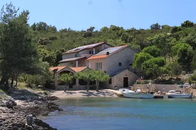 Image de Appartement d'une chambre prés de la plage Baie Karkavac - Scedro, Hvar (A-8801-b)