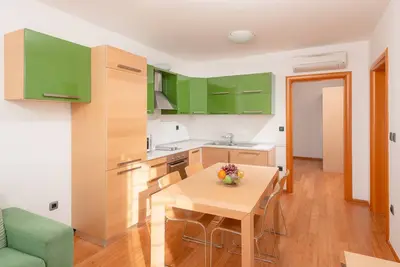 Image de Appartement de deux chambres avec le balcon et la vue sur le mer Tucepi, Makarska (A-3193-f)