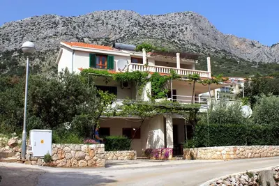 Image de Appartement d'une chambre avec la terrasse et la vue sur le mer Ivan Dolac, Hvar (A-592-c)