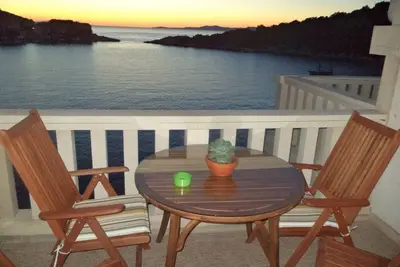 Image de Appartement d'une chambre prés de la plage Zaklopatica, Lastovo (A-8346-c)
