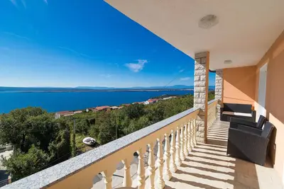 Image de Appartement de trois chambres avec la terrasse et la vue sur le mer Dramalj, Crikvenica (A-5594-b)