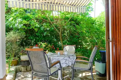 Image de Appartement d'une chambre avec la terrasse Artatore, Losinj (A-2509-b)