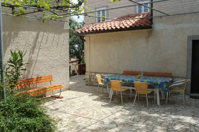 Appartement de deux chambres avec la terrasse Nerezine, Losinj (A-3479-b)