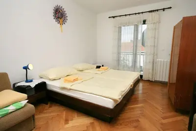 Image de Appartement d'une chambre avec le balcon et la vue sur le mer Novi Vinodolski (A-5514-b)