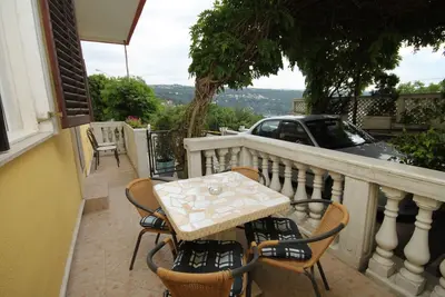 Appartement d'une chambre avec la terrasse et la vue sur le mer Opatija - Volosko, Opatija (A-7897-a)