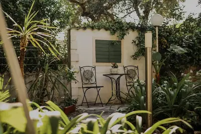 Image de Appartement de deux chambres avec la terrasse et la vue sur le mer Orebic, Peljesac (A-10048-a)