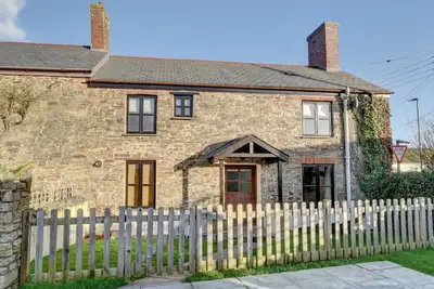 Image de Cross Farm Cottage - Trois Chambres Maison, Couchages 5