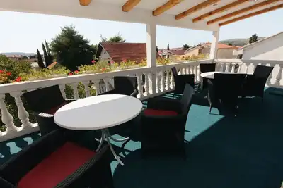 Image de Appartement de deux chambres avec la terrasse Vodice (A-2995-b)
