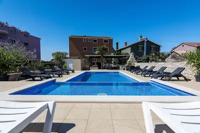 Appartement de deux chambres avec la terrasse Valbandon, Fazana (A-2201-c)