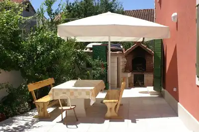Image de Appartement de deux chambres avec la terrasse et la vue sur le mer Supetar, Brac (A-4274-a)