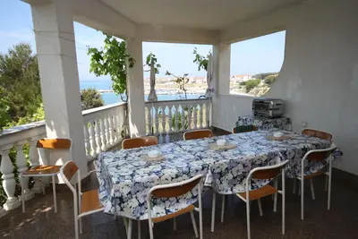 Image de Appartement de trois chambres prés de la plage Povljana, Pag (A-6476-a)