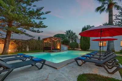 Image de Belle villa confortable avec piscine privée à Denia, sur la Costa Blanca, Espagne pour 4 personnes