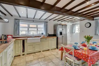 Image de Davids Cottage - Quatre Chambres Maison, Couchages 6